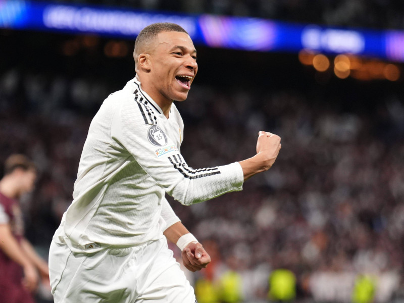 Kilian Mbappé celebra su segundo gol ante el Manchester City