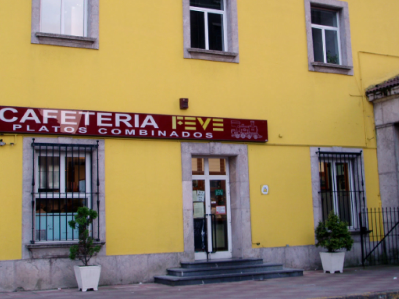 Exterior de la cafetería de FEVE en Santander