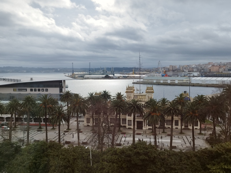 Vistas a los Cantones y al Puerto de A Coruña desde el Espacio Avenida