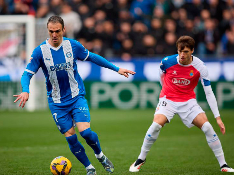 El delantero murciano es el máximo goleador del Alavés esta temporada.