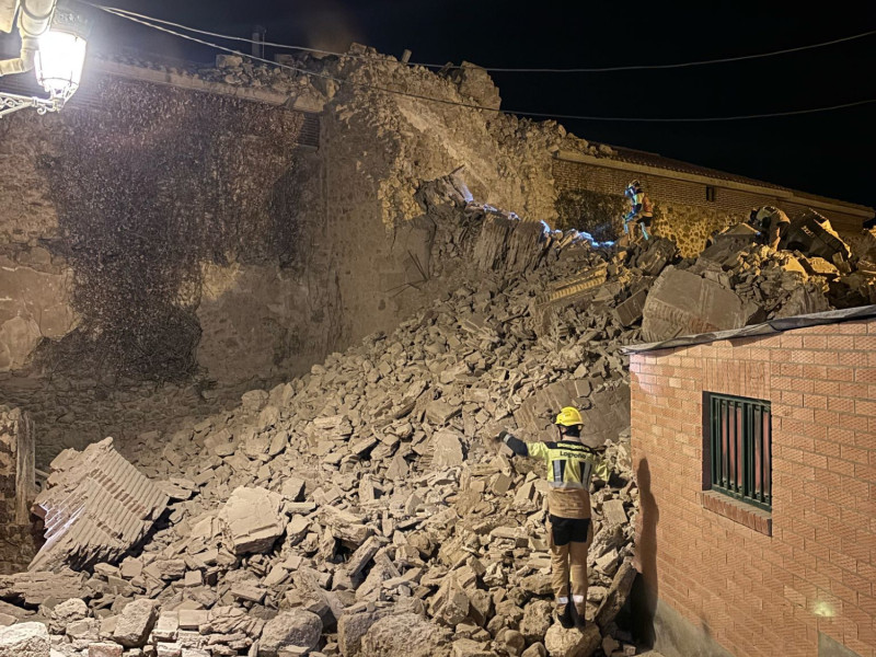 Se derrumba la torre de la Iglesia de la Asunción en Viguera sin causar heridos