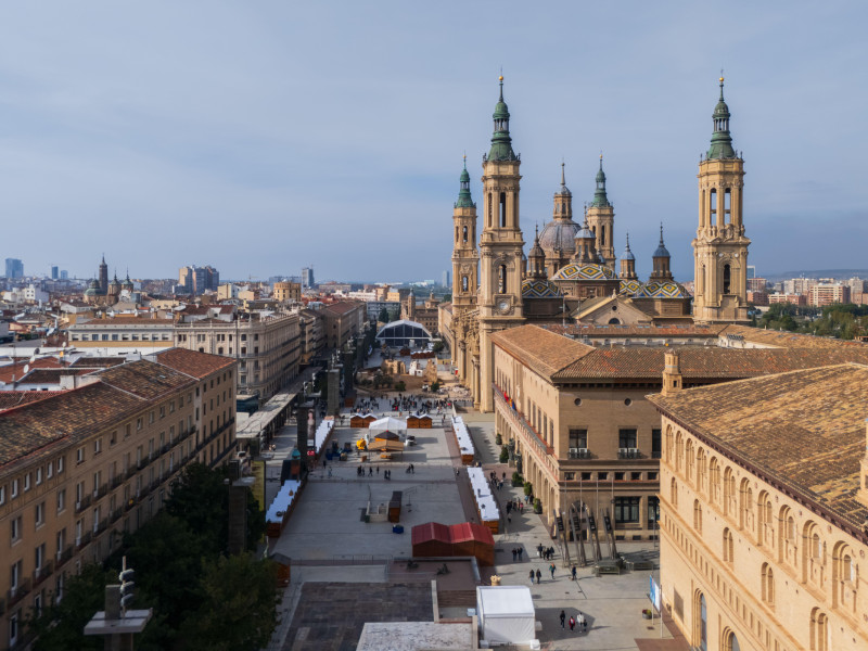 Vista aérea de la Basílica Catedral de Nuestra Señora del Pilar, Zaragoza