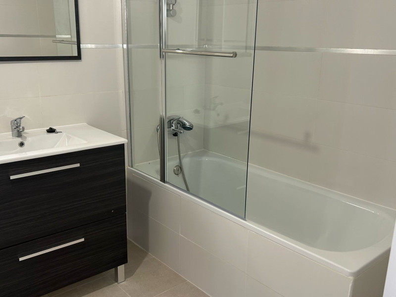 Baño con bañera