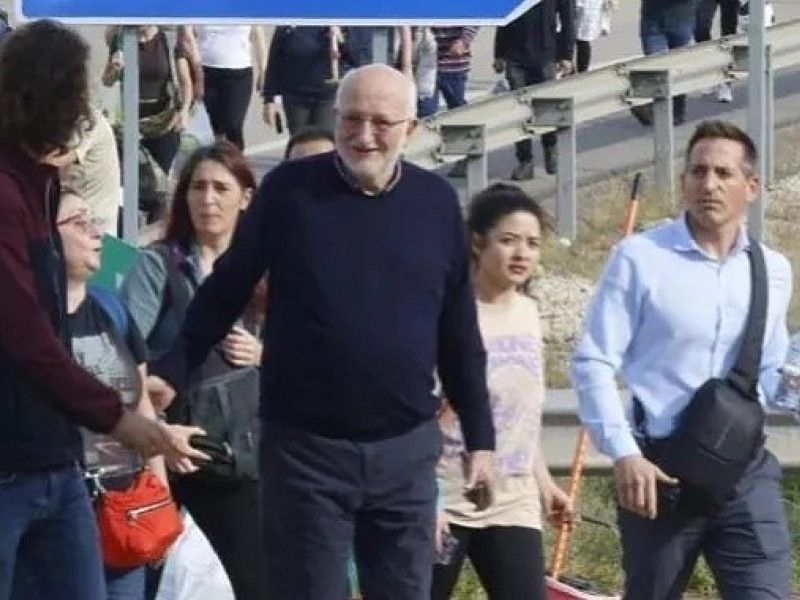 Juan Roig acudió con el resto de voluntarios en los primeros días