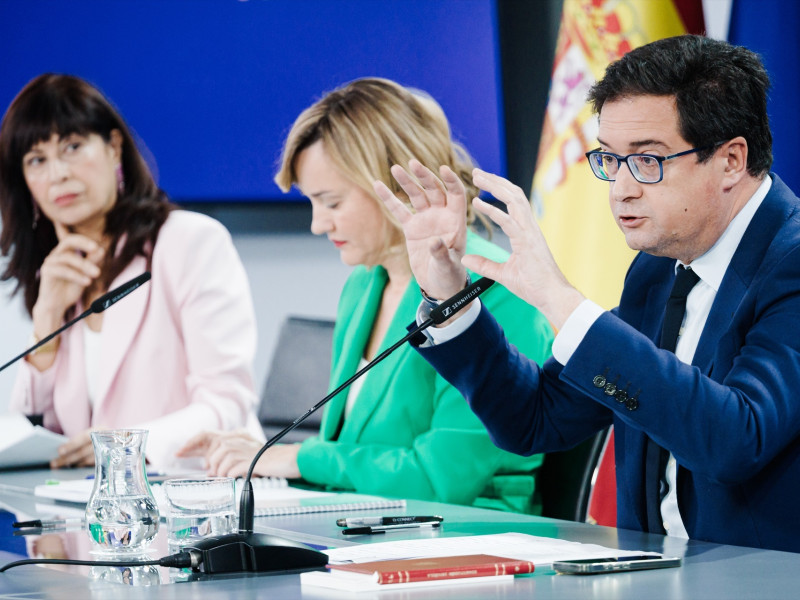 El ministro de Transformación Digital y Función Pública, Óscar López, durante una rueda de prensa posterior a la reunión del Consejo de Ministros
