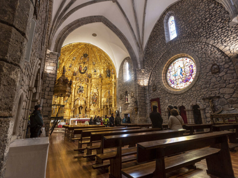 El interior de la Iglesia de la Asunción en Viguera, La Rioja