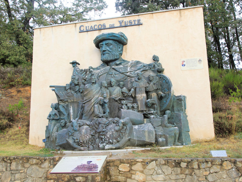 Escultura conmemorativa del emperador Carlos V, Cuacos de Yuste, La Vera, Extremadura, España