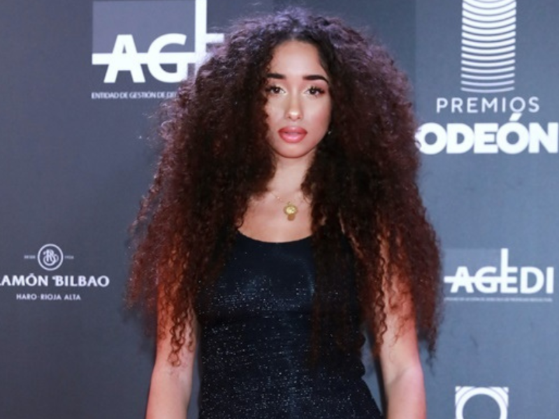 La cantante Eva Ruiz durante la alfombra roja de los Premios Odeón 2020 en el Teatro Real, en Madrid el 20 de enero del 2020