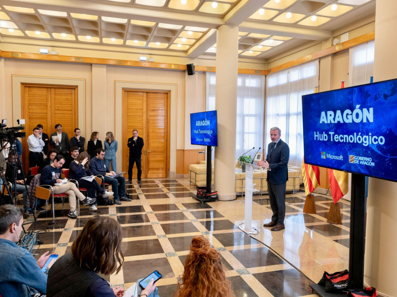 Presentación del proyecto por parte del presidente Jorge Azcón en el Pignatelli.