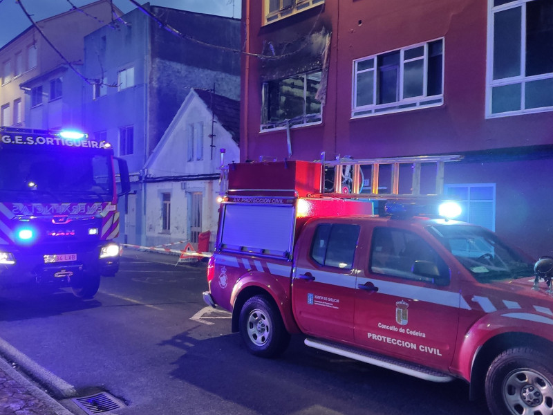 Los voluntarios de Protección Civil de Cedeira fueron los primeros en desplazarse al lugar