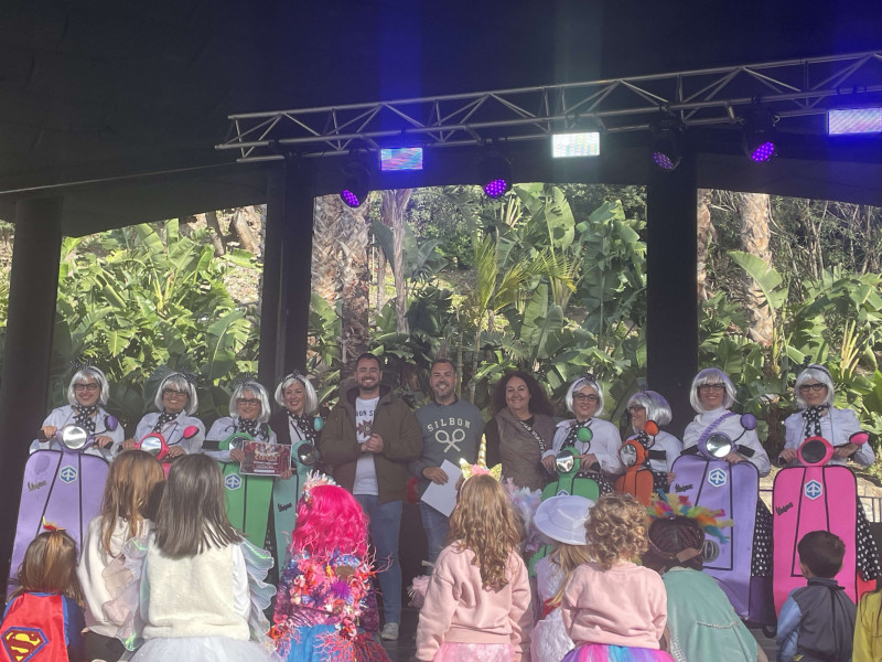 Almuñécar celebra con éxito el carnaval familiar