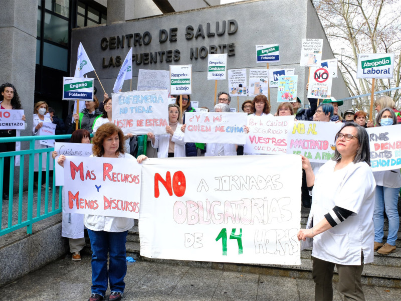 Concentración en centro de salud Las Fuentes Norte