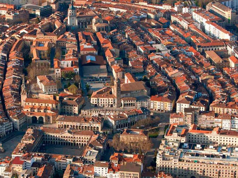 El Casco Medieval y parte del Ensanche, ZBE de Vitoria