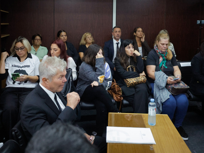 Las hijas de Maradona durante el juicio por la muerte de su padre