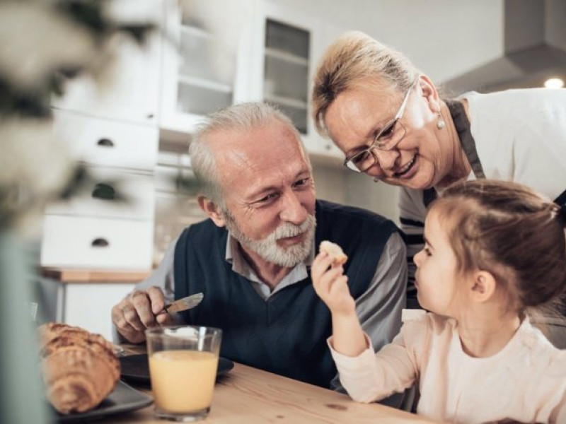 09/01/2019 Lo que tienen que decir los abuelos en la alimentación de sus nietos.SOCIEDADISTOCK