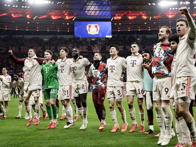 El Bayern de Munich celebra el pase a cuartos de final