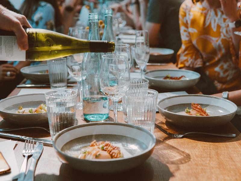 Imagen de una cena