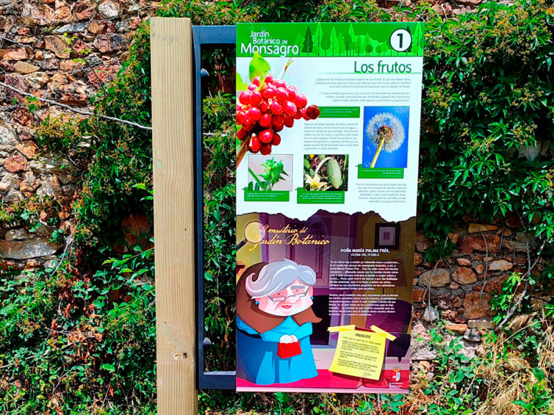 Sendero en el jardín botánico de Monsagro (Salamanca)