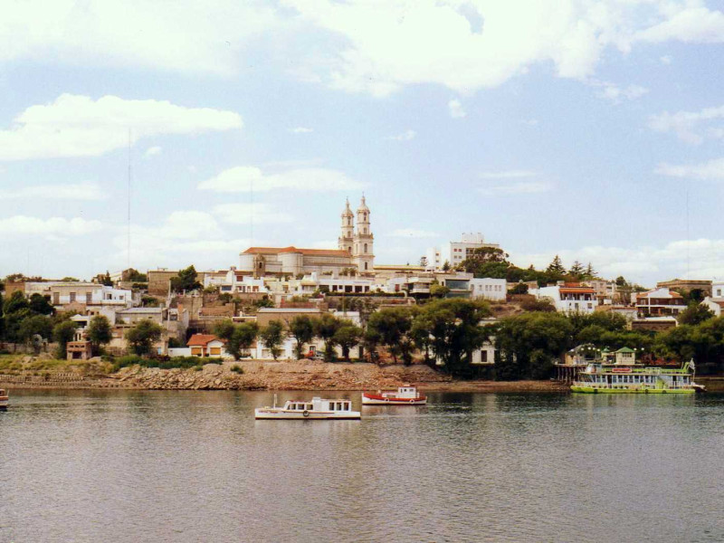 Vista de la Ciudad de Carmen de Patagones, con el Río Negro por delante, Viedma, Río Negro, Argentina