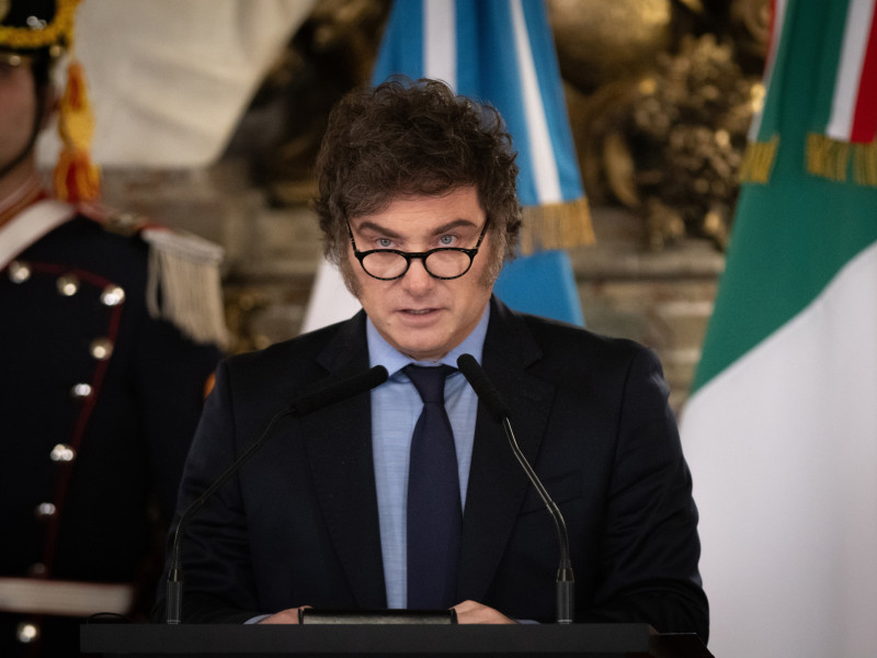 Archivo - 20 November 2024, Argentina, Buenos Aires: Argentine President Javier Milei speaks during a joint press conference with Italian Prime Minister Giorgia Meloni at the government palace. (Best possible quality.) Photo: Cristina Sille/dpa