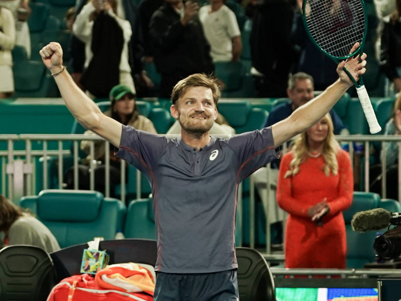 El belga hizo un partidazo y sorprendió a Alcaraz en Miami.