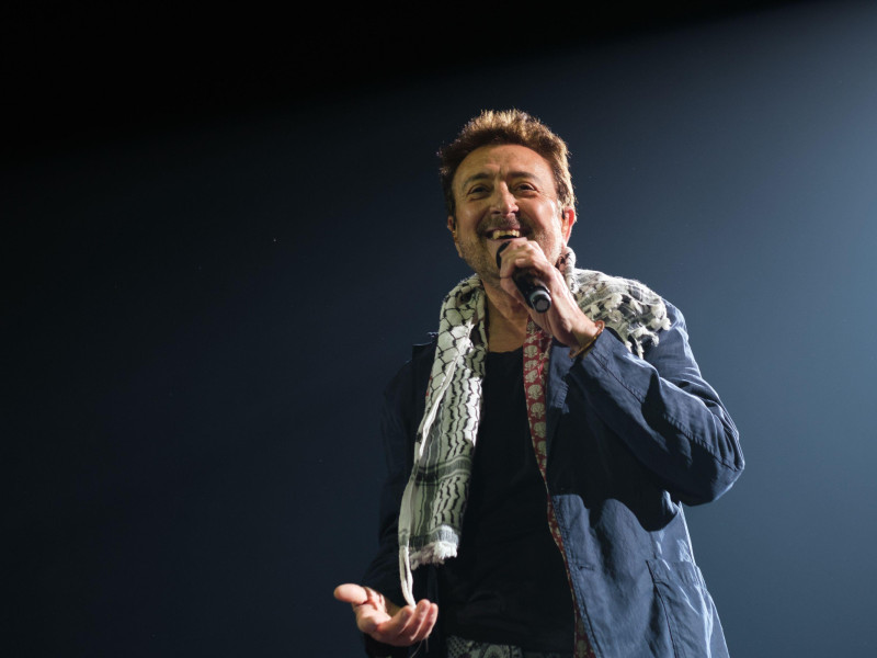 2X5GA1K Spanish singer Manolo Garcia performs on stage at WiZink Center on May 09, 2024 in Madrid, Spain.