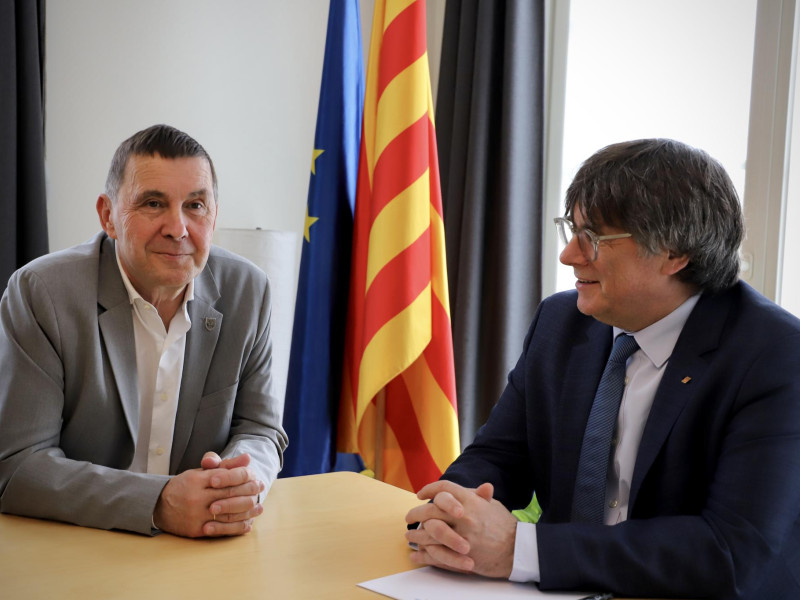 Carles Puigdemont recibía en Waterloo (Bélgica) al líder de EH Bildu, Arnaldo Otegi