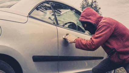 Ni alarmas ni seguros: miles de coches en Alicante están indefensos ante los robos