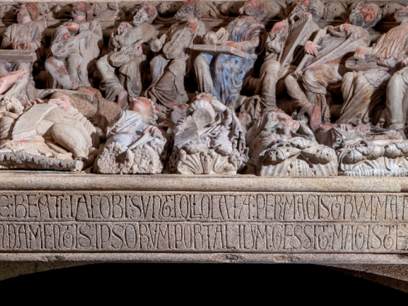 Inscripciones en el dintel del Pórtico de la Gloria de la Catedral de Santiago