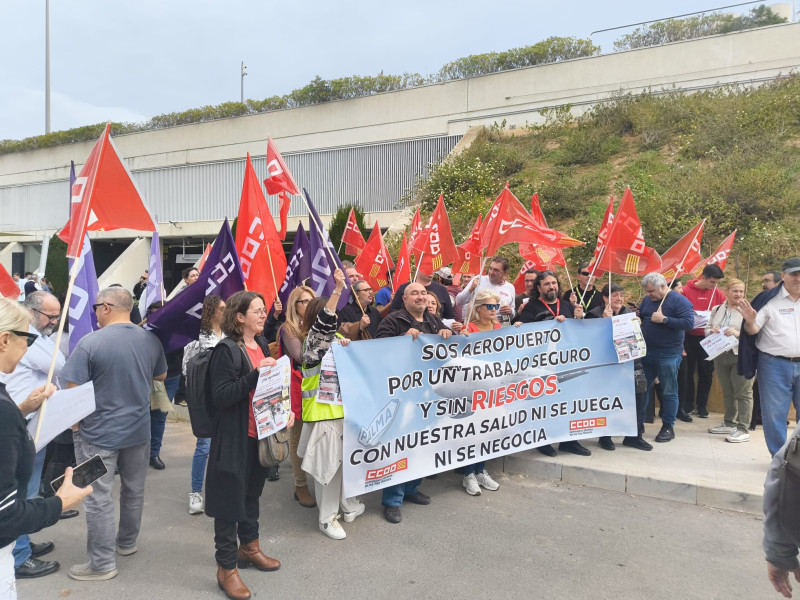 Manifestación de CCOO en el aeropuerto de Palma.