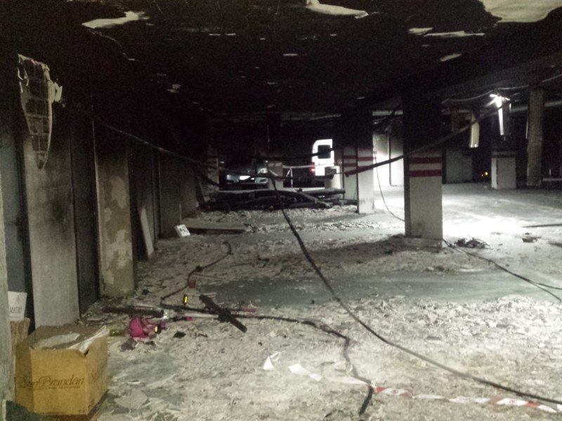 Otra zona del garaje afectada tras el incendio