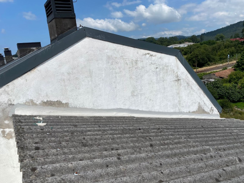 El tejado presenta también problemas