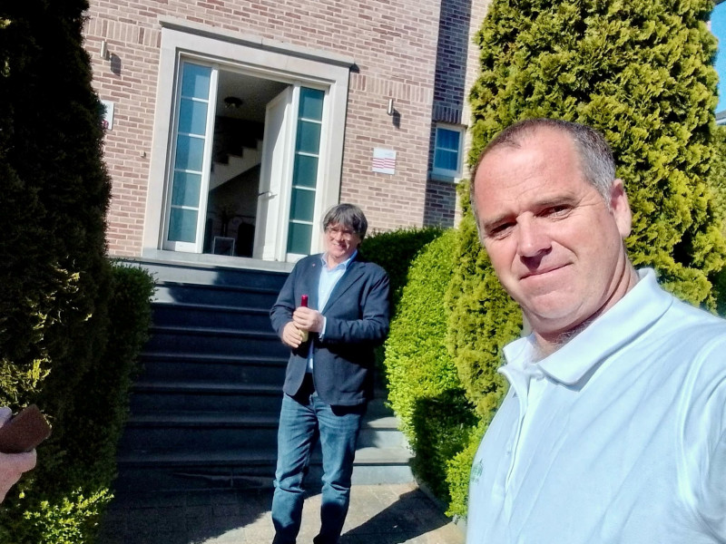 La tractorada de Apag ha hecho escala en la casa de Puigdemont en Waterloo