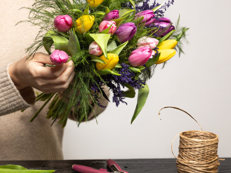 Goya ofrece talleres de floristería, como éste de tulipanes