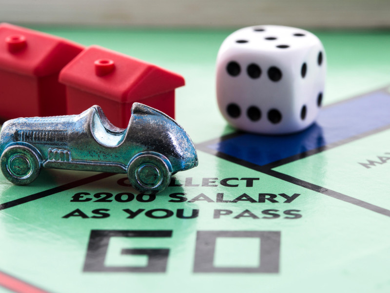 Edición inglesa del juego de mesa Monopoly.