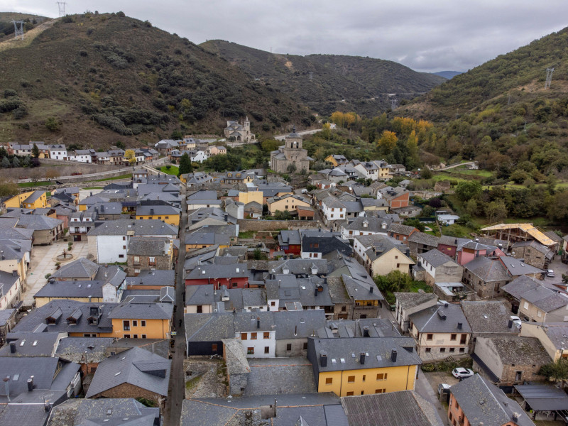 Pueblo de Molinaseca, vista aérea del pueblo