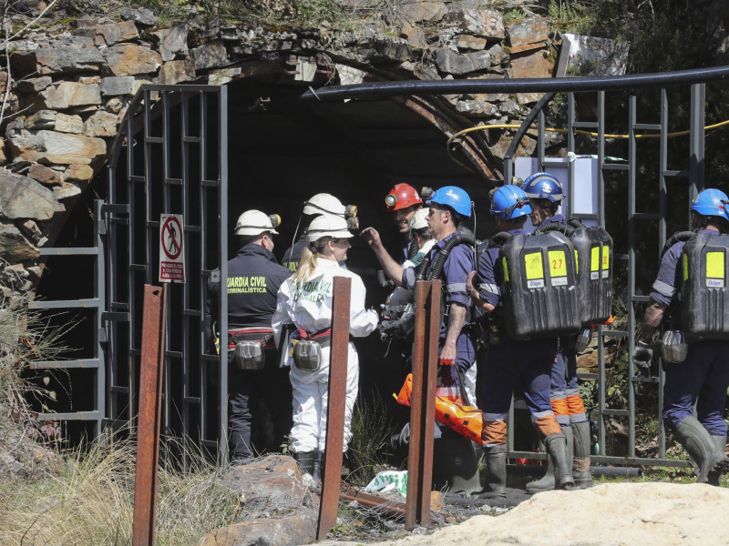 Investigadores acceden a la mina de Cerredo