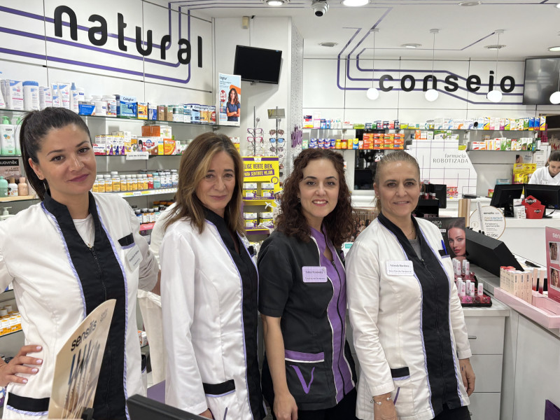 La Farmacia Valdivia de Motril cumple 25 años
