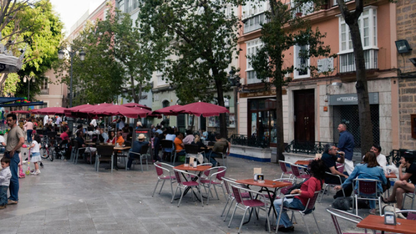 Limitación horaria en las terrazas de la calle Joaquín Costa, de la capital grancanaria