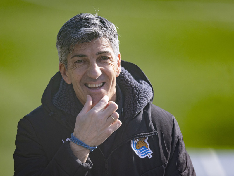 Imanol Alguacil, seguirá un año más como entrenador de la Real Sociedad.