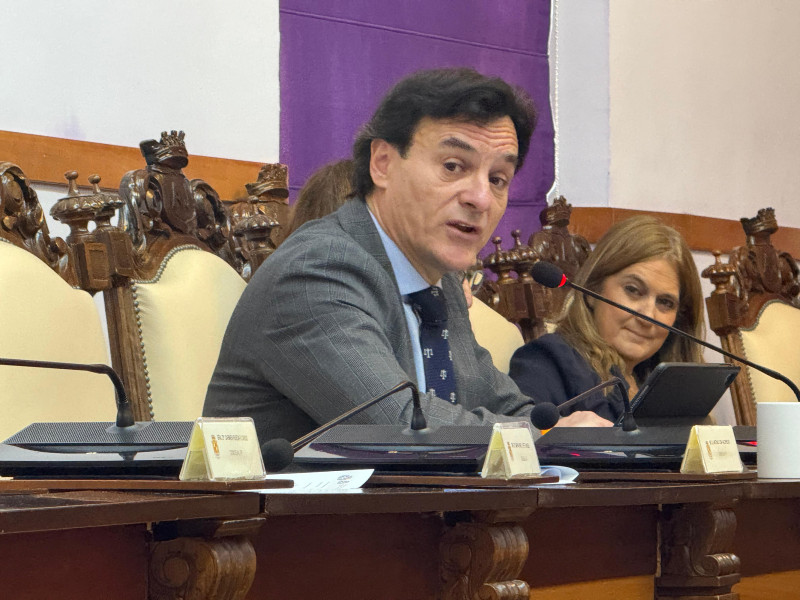 El portavoz popular, Agustín González, ha defendido el respaldo a este acuerdo “en lealtad con la ciudadanía”