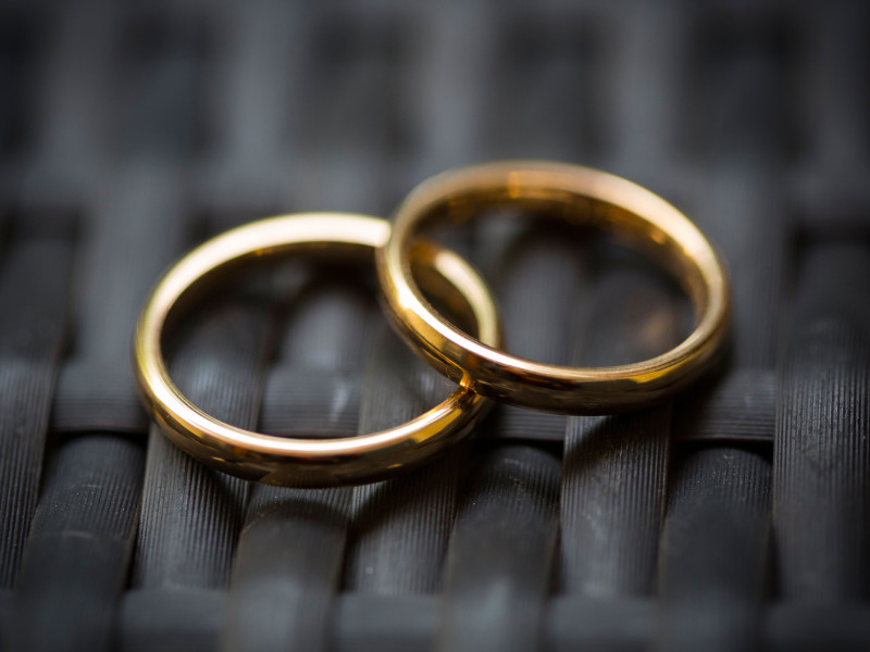 Anillos de oro