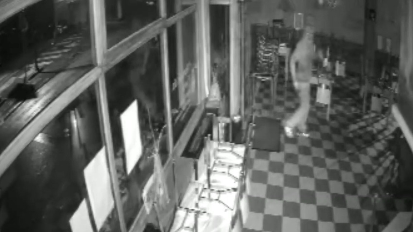 Entra a robar en un bar de Las Merindades (Burgos) y se encuentra al propietario en la cocina