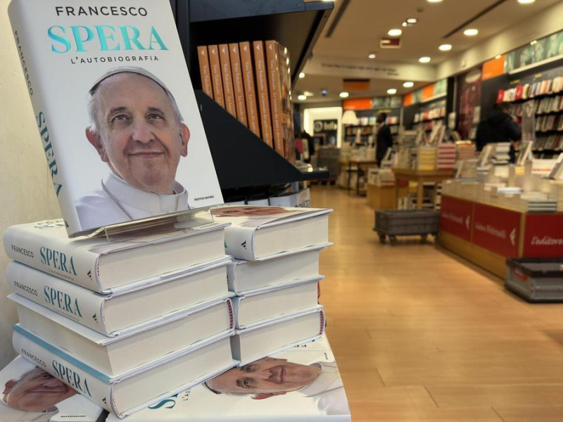 'Esperanza' , la primera autobiografía escrita por un Pontífice