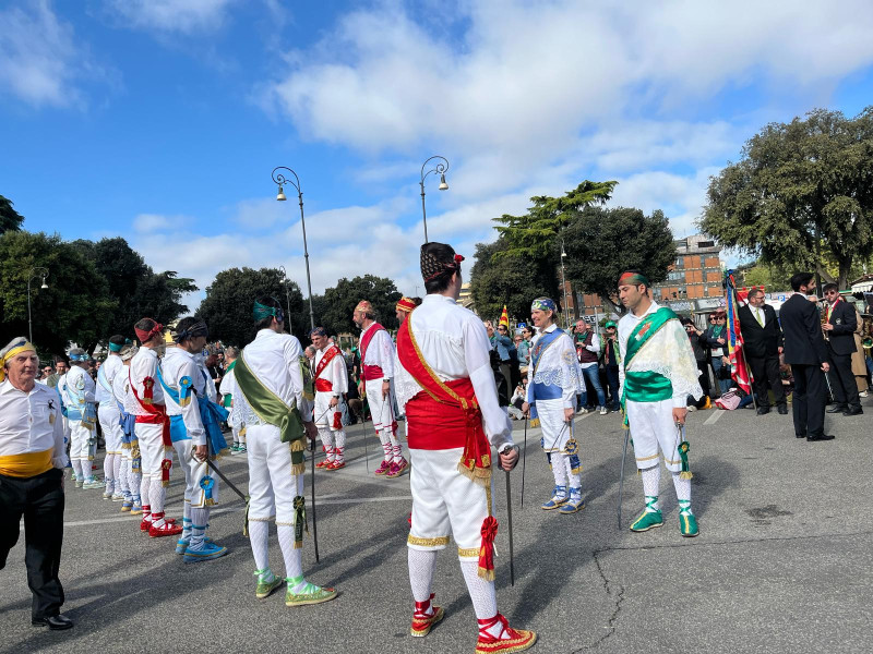 Actuación de los Danzantes de Huesca en Roma