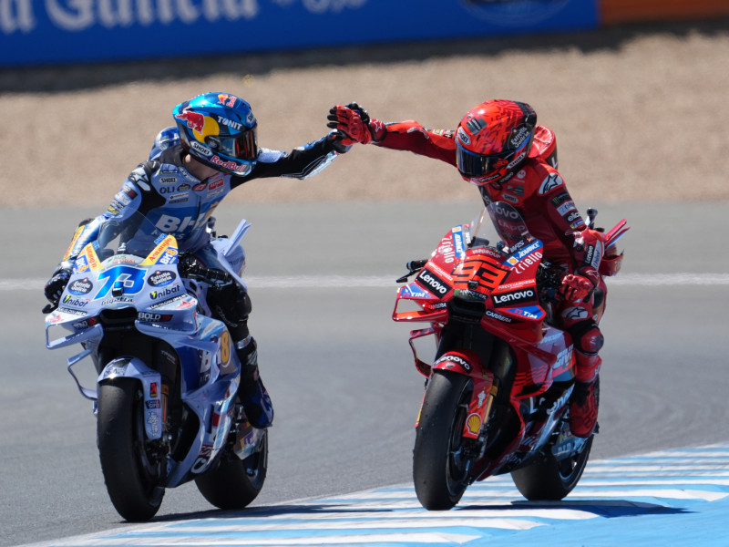 Marc Márquez y Alex Márquez han quedado primero y segundo en la carrera sprint de MotoGP en Jerez.