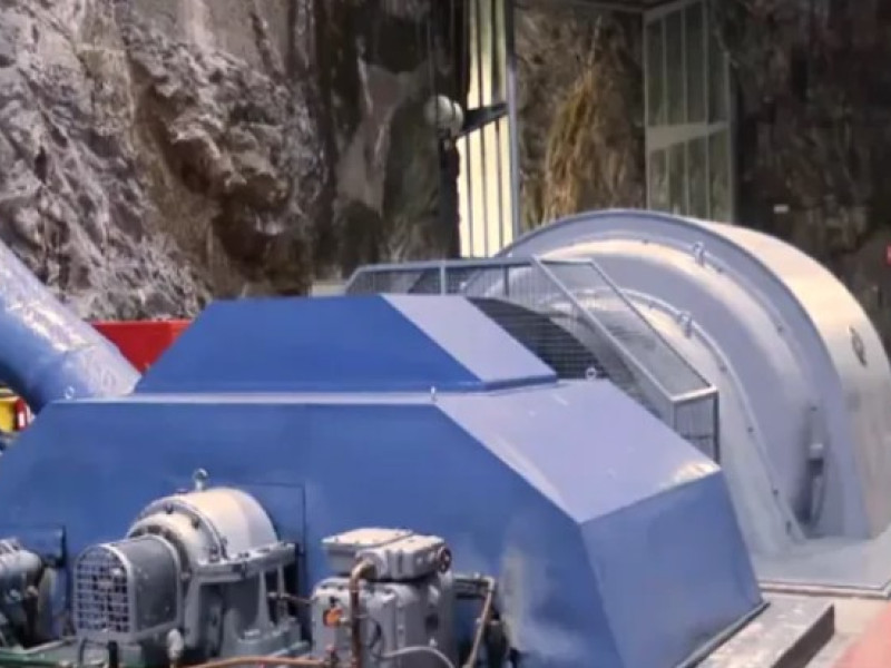 Interior de la central hidroeléctrica de Camporriondi