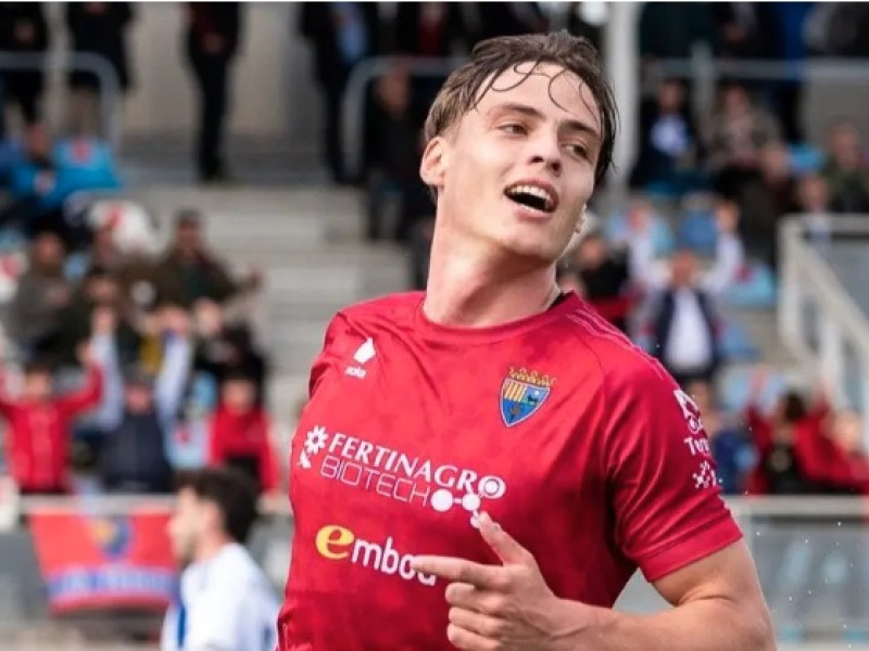 Théo Le Normand durante un partido de este curso.