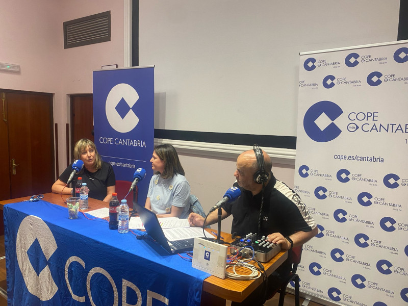 Magdalena Díaz, María Alba Rodríguez y Jaime del Olmo en el Calasanz