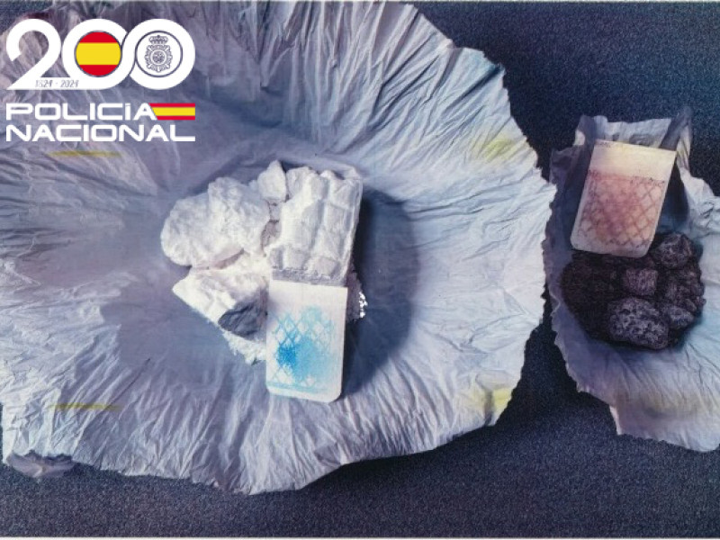 Durante el “cacheo superficial” encontraron significativas cantidades de cocaína y metanfetamina